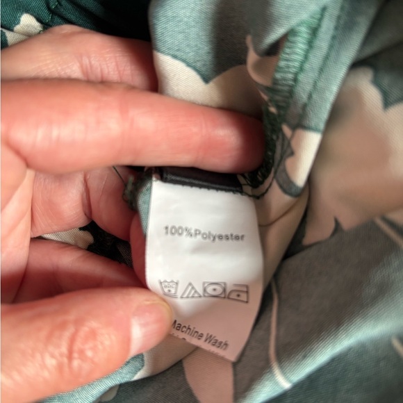 SHEIN Green Floral High Waist Shorts - Picture 5 of 5